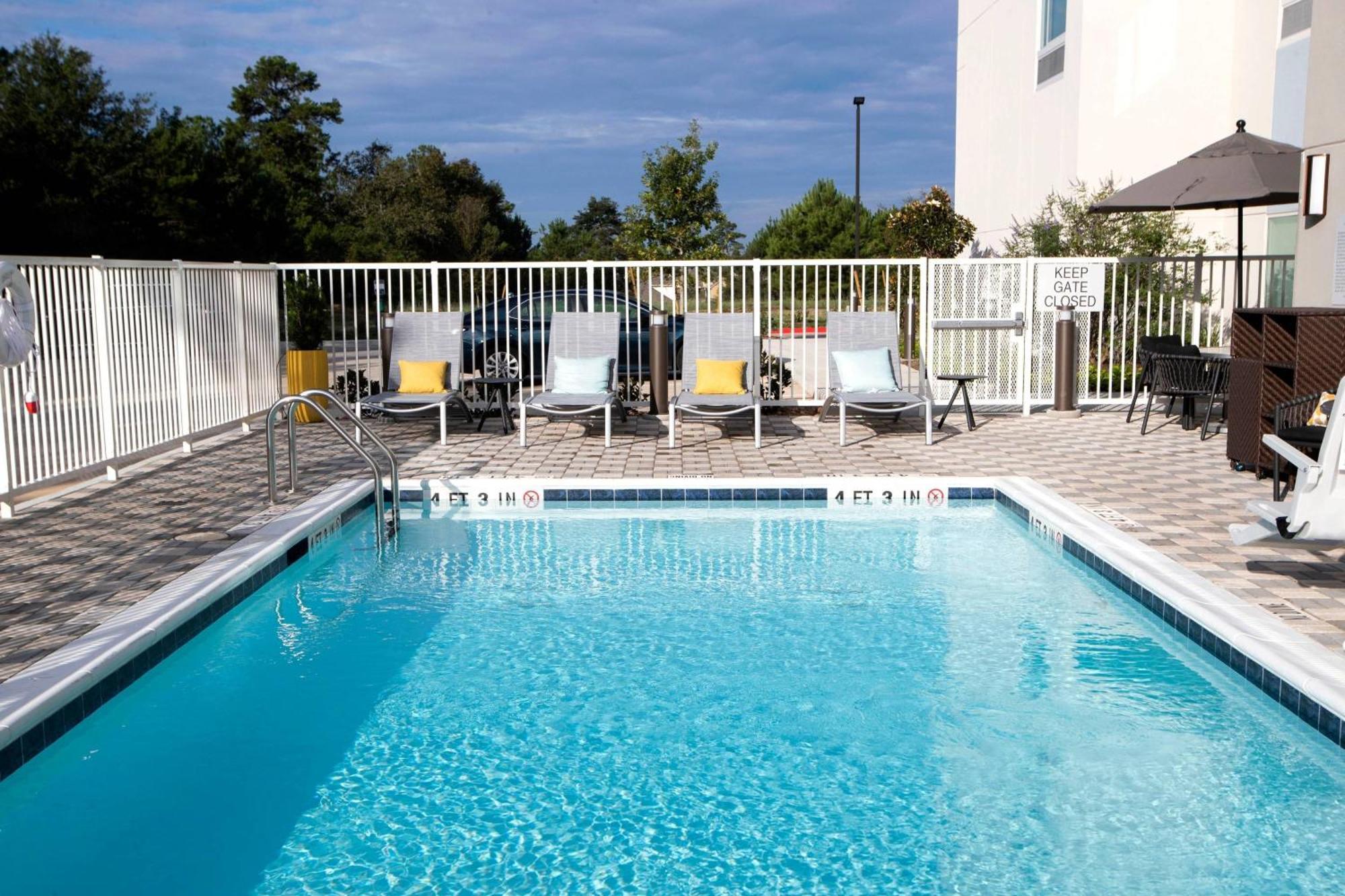 Towneplace Suites By Marriott Conroe Exterior foto
